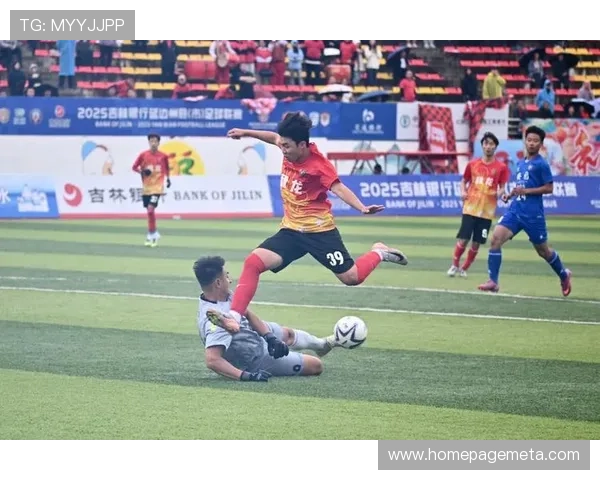 亚运会足球赛球星表现抢眼 各国顶级球员展现精彩技术与风采